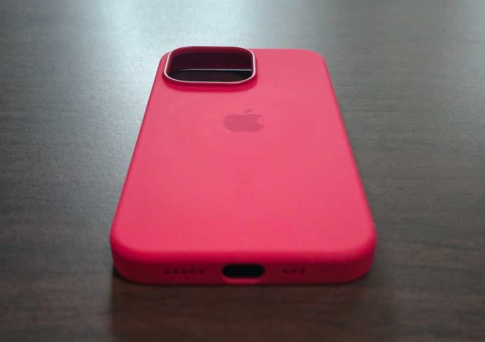 Husa silicon originala Apple Silicone Case Magsafe iPhone 13 Pro