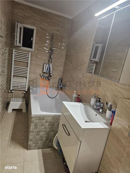 Apartament 3 camere cf 1 decomandat zona Ultracentrala