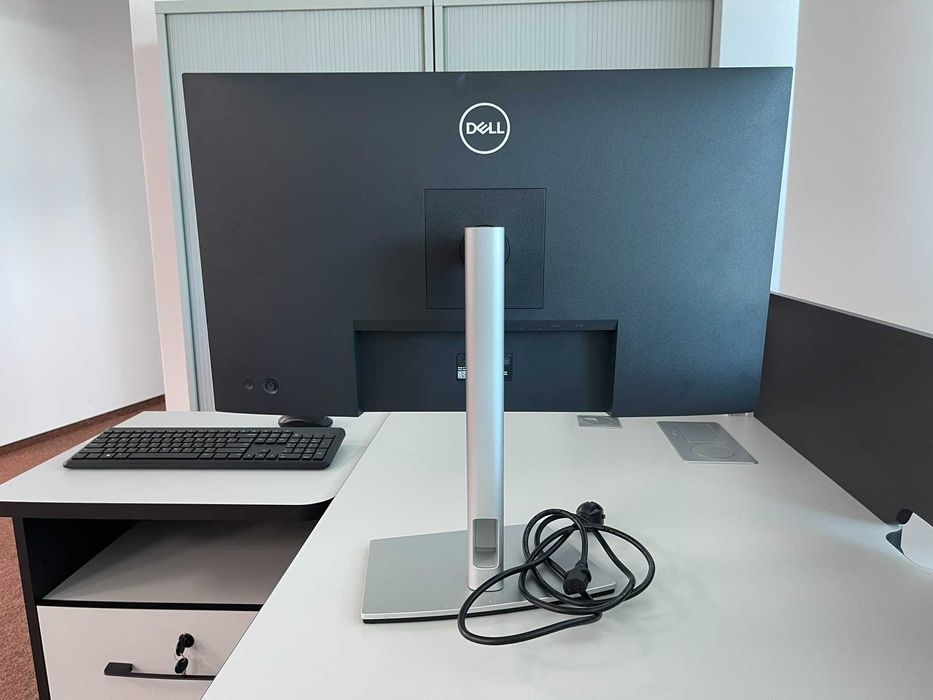 Монитор Dell P2723 27" QHD IPS / RJ45