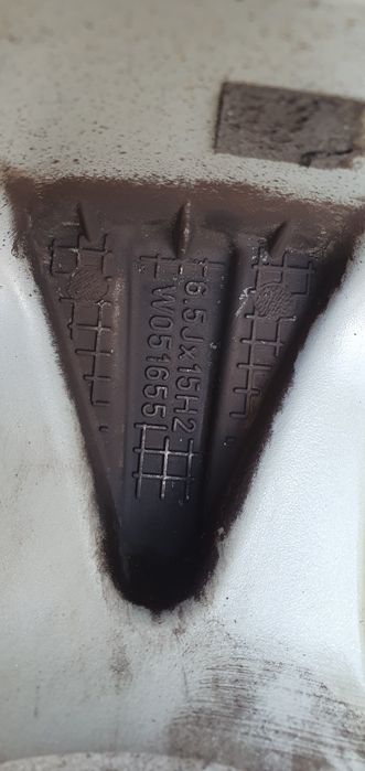 Гуми с ляти джанти 195х65х15WV AUDI
