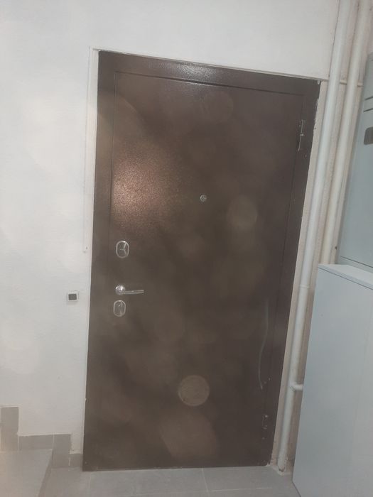 Продам дверь почтый новый как дом недавно построил