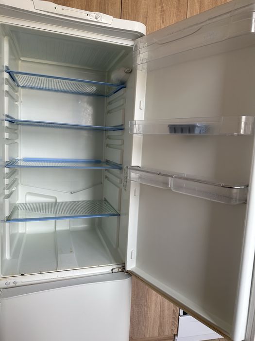 Бесплатно холодильник