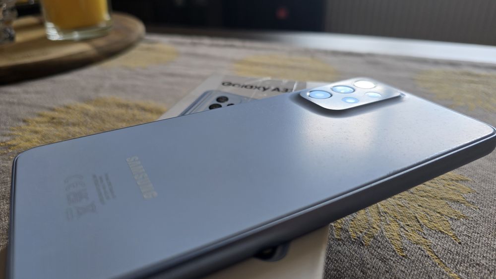 Samsung Galaxy A33 5G 128GB/6GB Awesome Blue – Перфектен