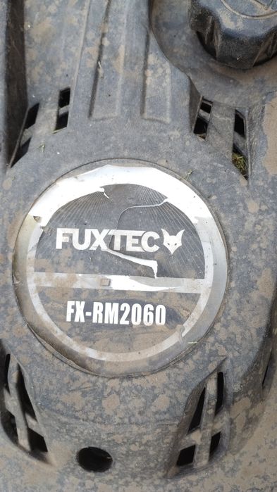 Mașină de tuns iarba (pentru piese de schimb)