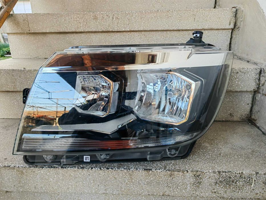 Фар VW Crafter ляв / Фар Крафтер /Фар MAN Оригинален