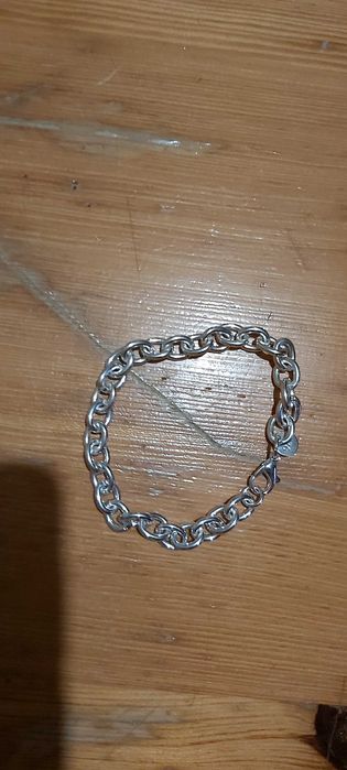 Продавам сребърна гривна 20сантиметра