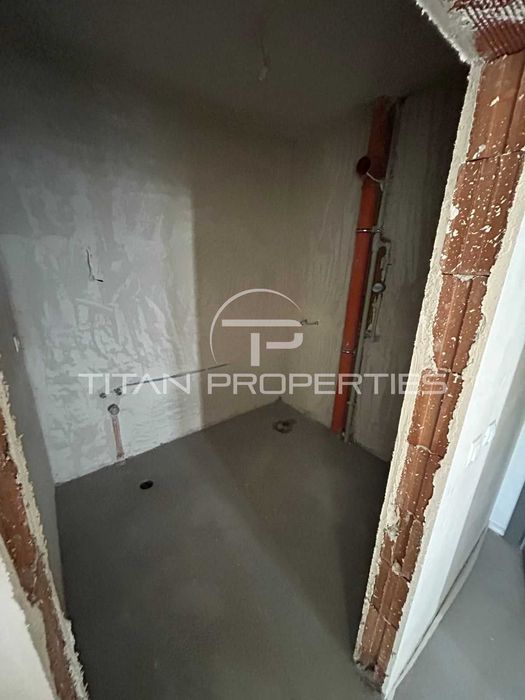 Продава се Тристаен апартамент в Пловдив, Остромила - 115 кв.м за 745 €/кв.м - Снимка #7