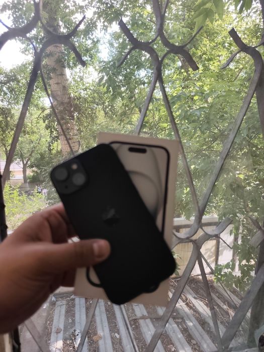 iPhone 15 128gb black