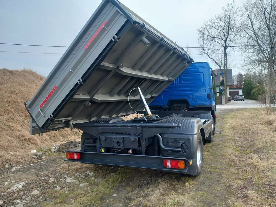 Услуги със самосвал 12т. и мини челен  товарач  Бобкат