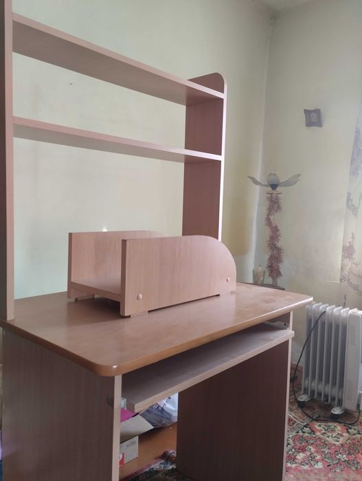 Продам рабочий стол для ученика