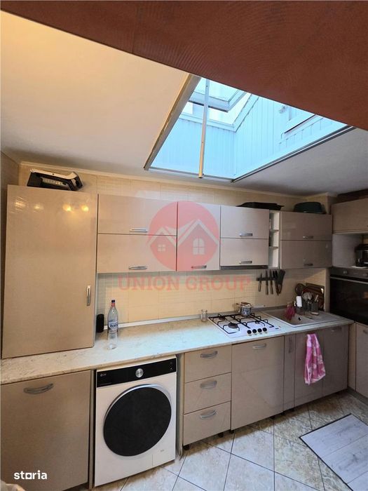 Apartament 4 Camere in Vila, Curte si Intrare Separata, Zona Andrei Sa