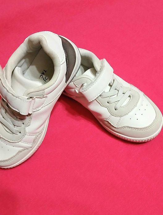 Кроссовка 29 Размер