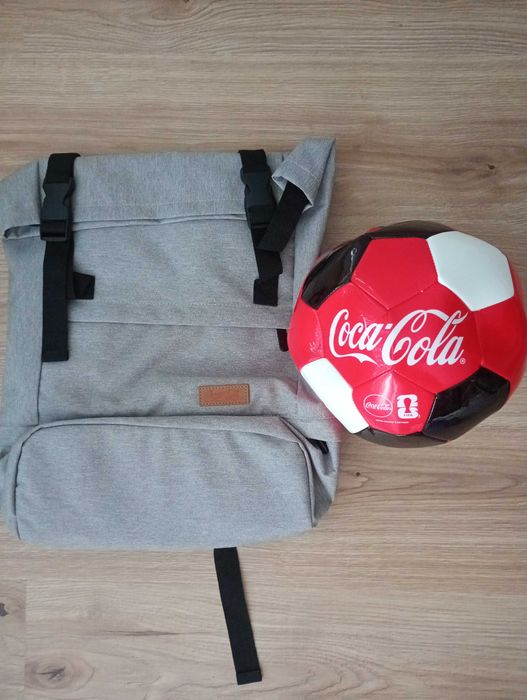Комплект Кока Кола/ Coca Cola раница и футболна топка FIFA 2026