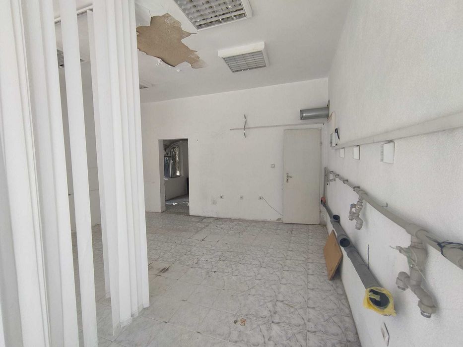 Дава се под наем Промишлена сграда в к.к. Златни пясъци - 52 кв.м за 255 € - Снимка #8