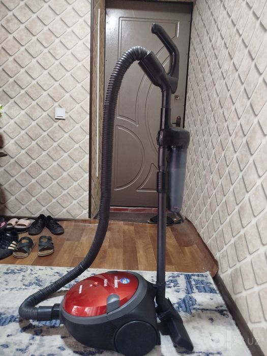 Продаётся пылесос Самсунг