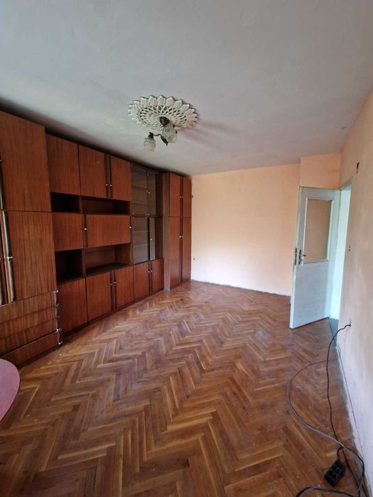 Продава се Двустаен апартамент в Плевен, 9-ти квартал - 67 кв.м за 1336 €/кв.м - Снимка #1