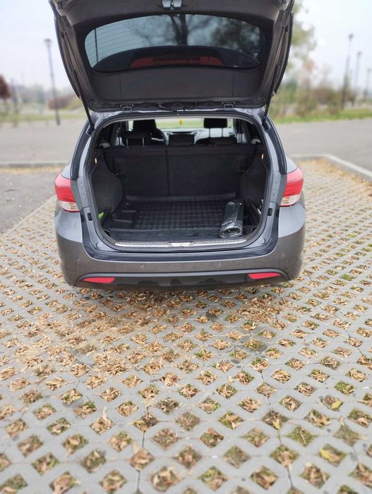 HYUNDAI i40 2012 — imagine 5