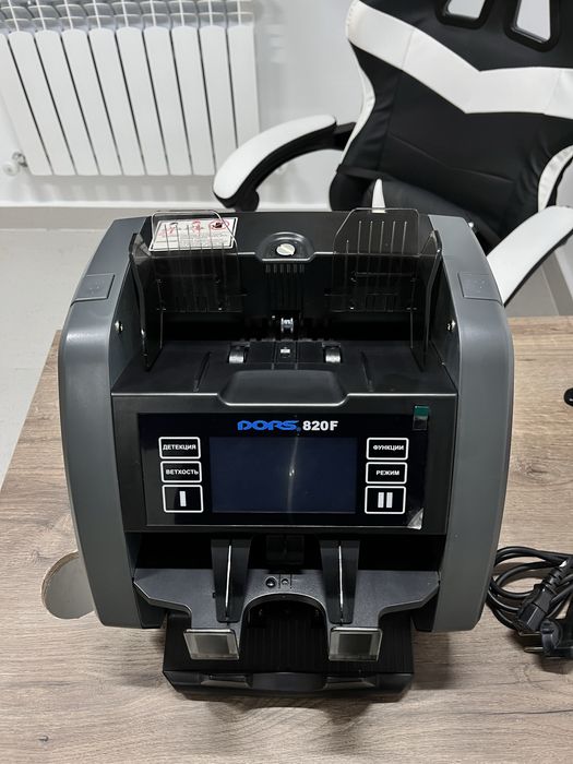 Счетчик банкнот Dors 800