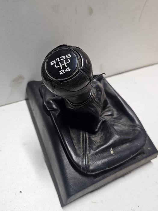 nuca schimbator + manson piele volkswagen passat b4