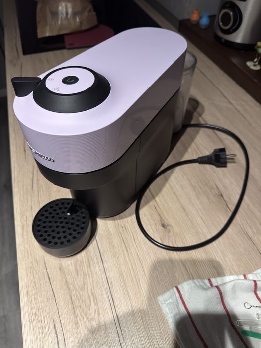 Expresor Nespresso Vertuo Pop