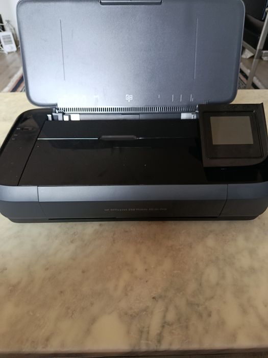 Преносим принтер HP Office Jet 250