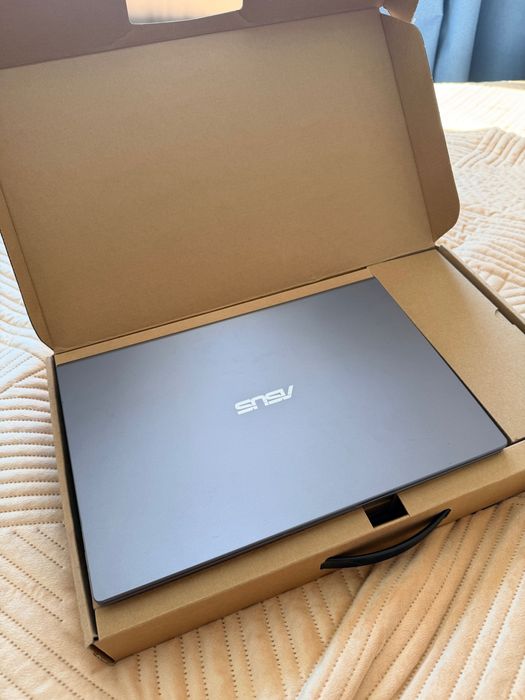 Ноутбук ASUS — отличное состояние
