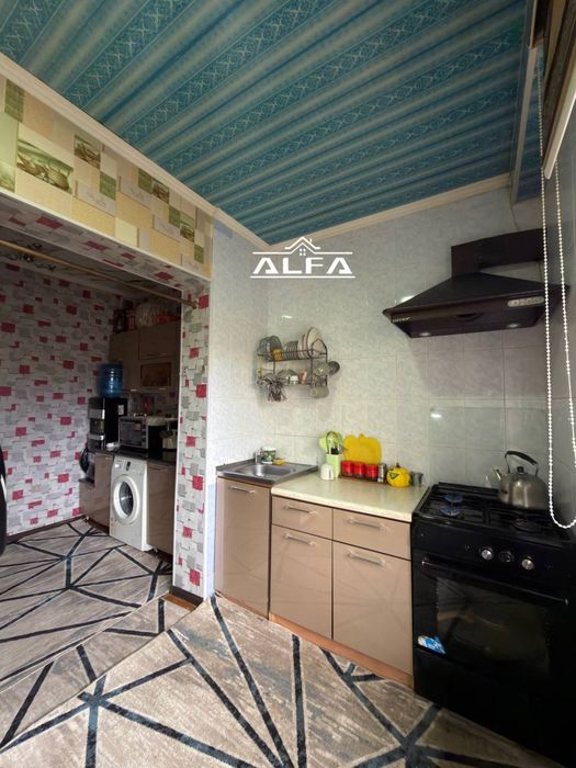 3 xonali 87 m2 3-qavat sotiladi