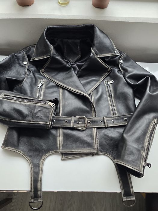 Geaca din piele naturala noua cu eticheta 1000 lei