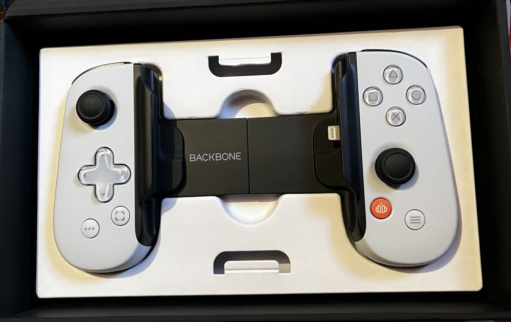 Backbone One Playstation pentru IOS