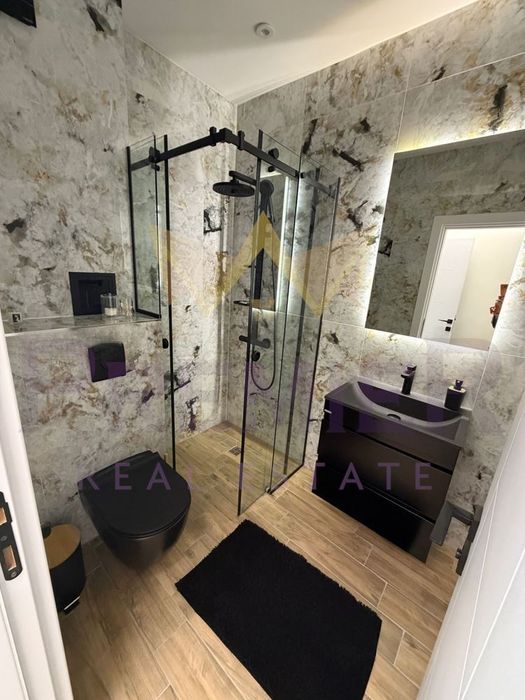 Продава се Тристаен апартамент в Пловдив, Център - 148 кв.м за 2223 €/кв.м - Снимка #9