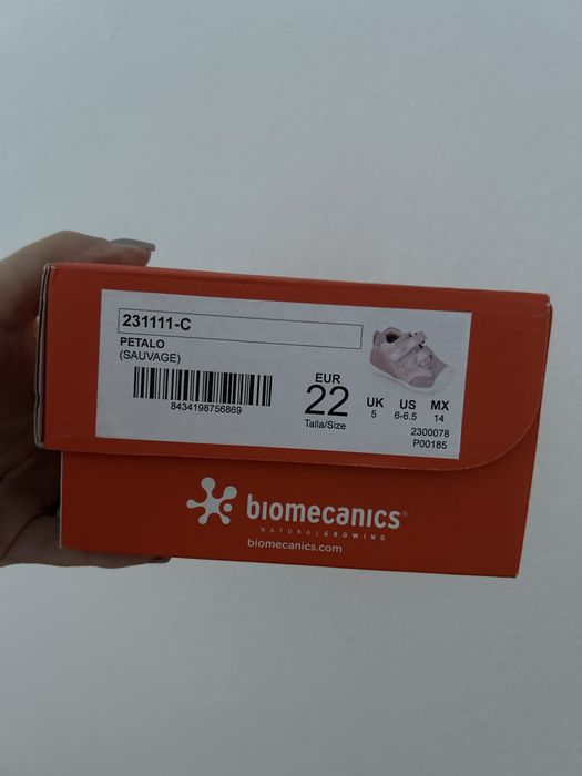 Vand adidasi Biomecanics marimea 22