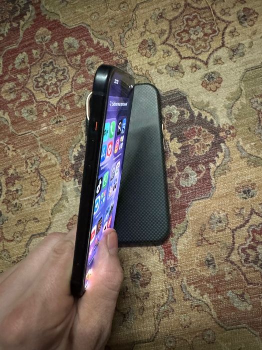 Продам Айфон 15