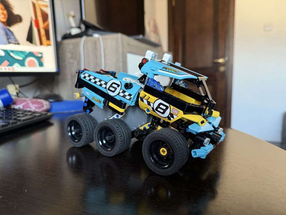 LEGO Technic 42058, Stunt Bike + 42059, Stunt Truck, 7-14ani