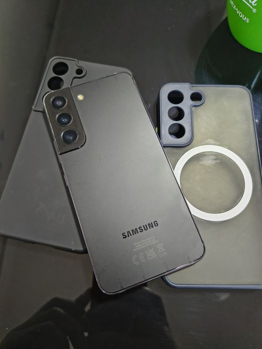 Vand Samsung s22, 128/8 gb