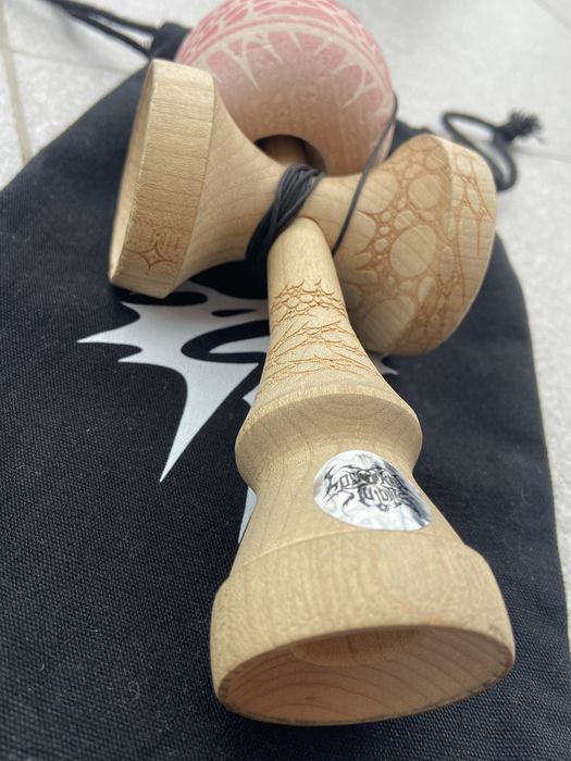 Kendama Locked Studios ca nouaa