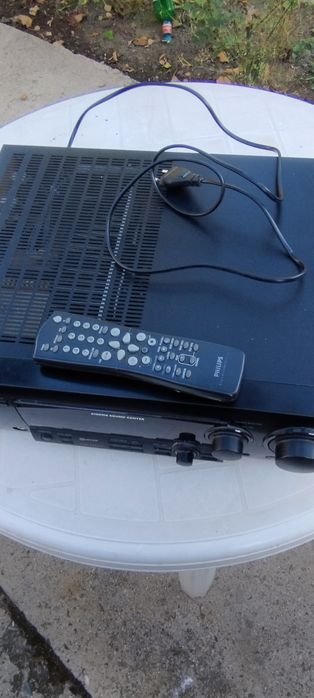 Ресийвър Филипс домашно кино