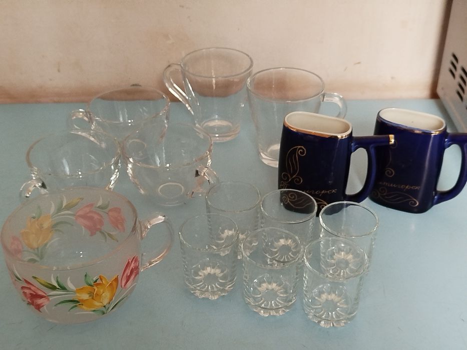 Набор вазочек, наборы стаканов. Новые.