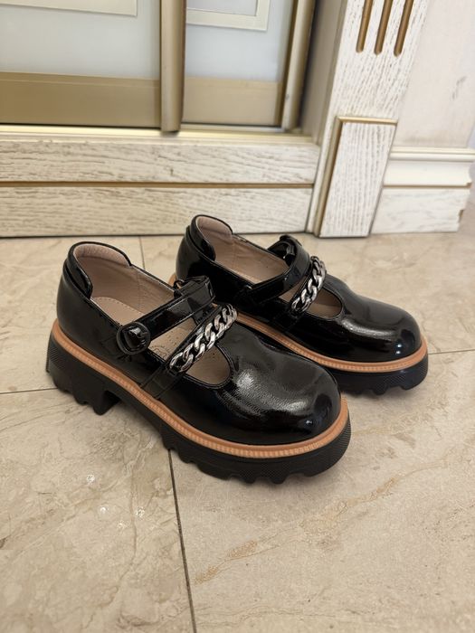 Туфли на девочку