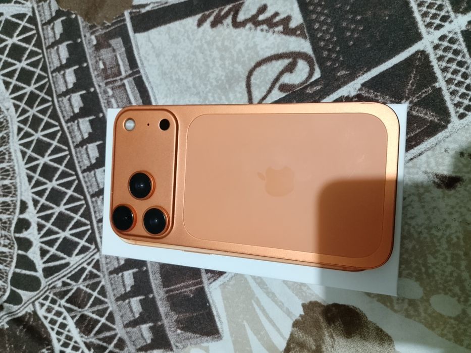 Айфон 17 про іші ХР оригинал