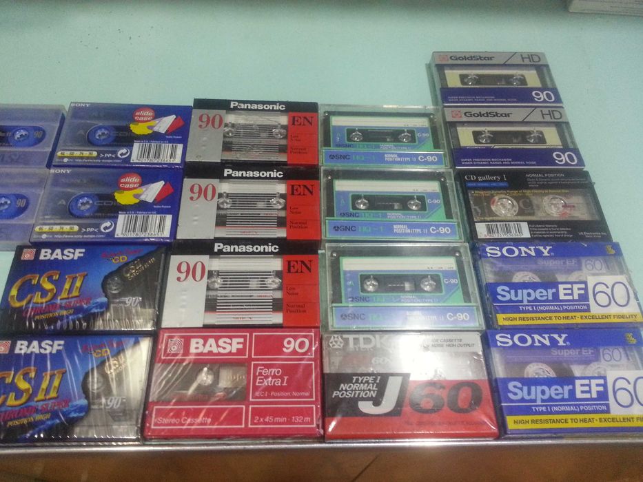 аудиокассеты в отличном состоянии есть и новые запечатанные