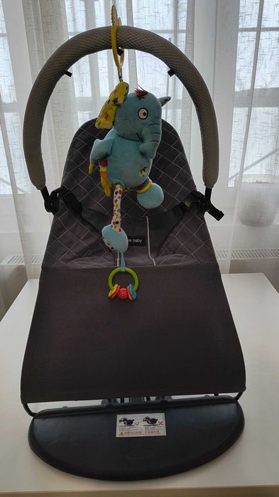 Balansoar, leagăn bebeluși