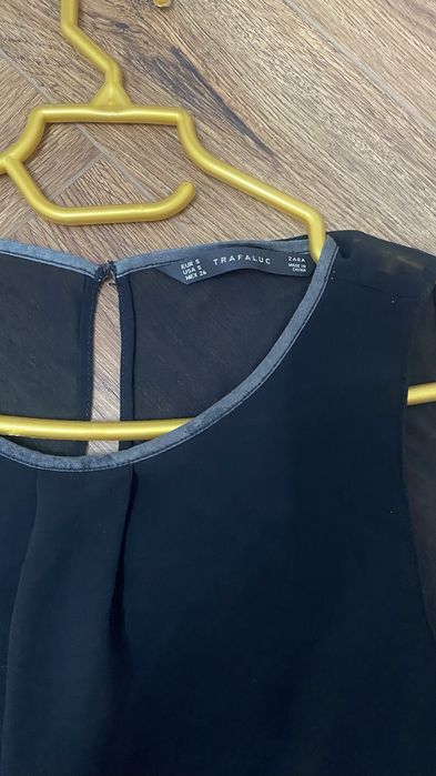 Продам 2 кофты за 3000 тг