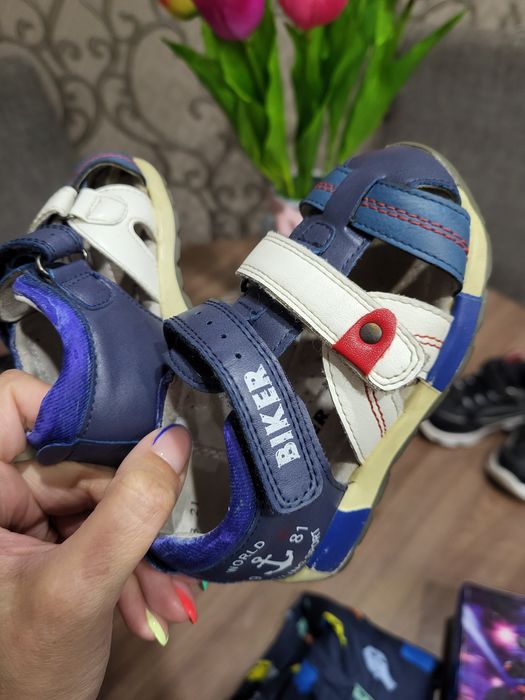 Сандалии ортопедические и обычные