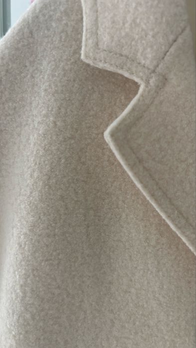 Пальто от бренда massimo dutti