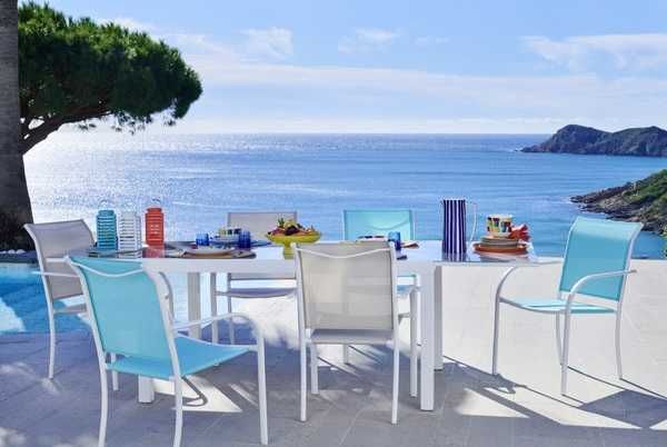 Vand masa extensibila cu 8 scaune Tello