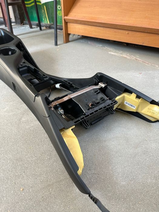 Бар/Подлакътник за BMW X1 2014