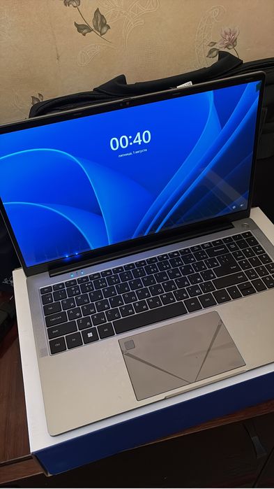 Продам ноут бук срочно