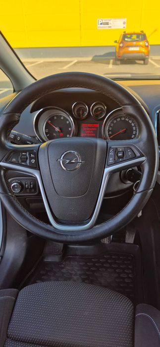 Opel zafira tourer 1.6cdti 136cp 2015