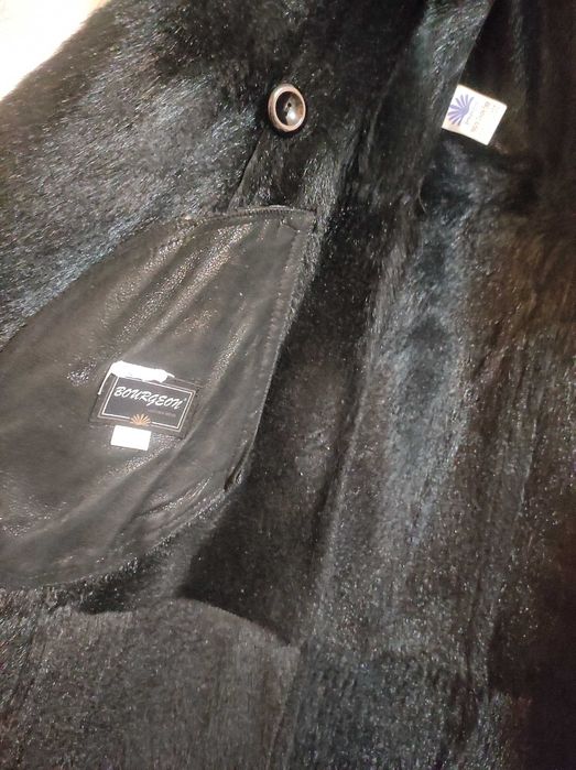 Продам лёгкую натуральную дублёнку!