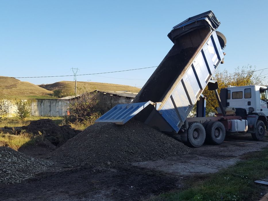 Inchiriez excavator 26 T cu picon , buldoexcavator ..